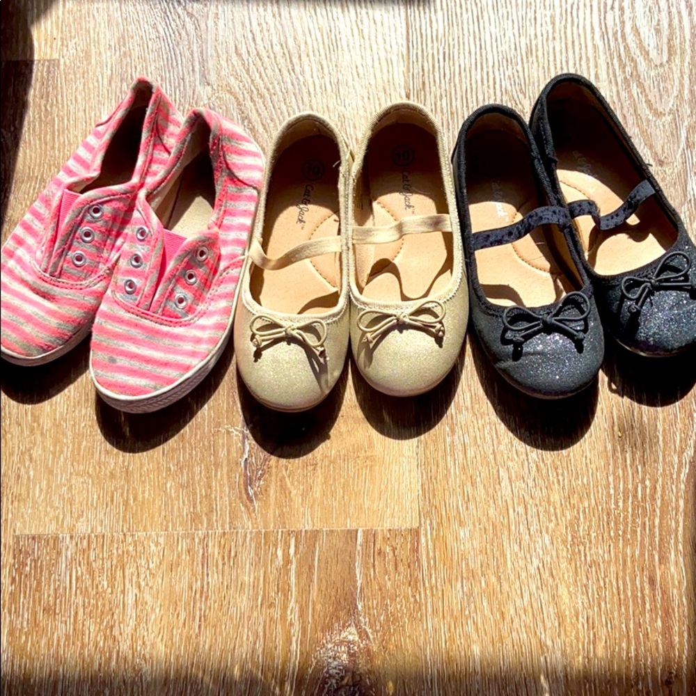 Cat and Jack lot. Size 10 little girls shoes.